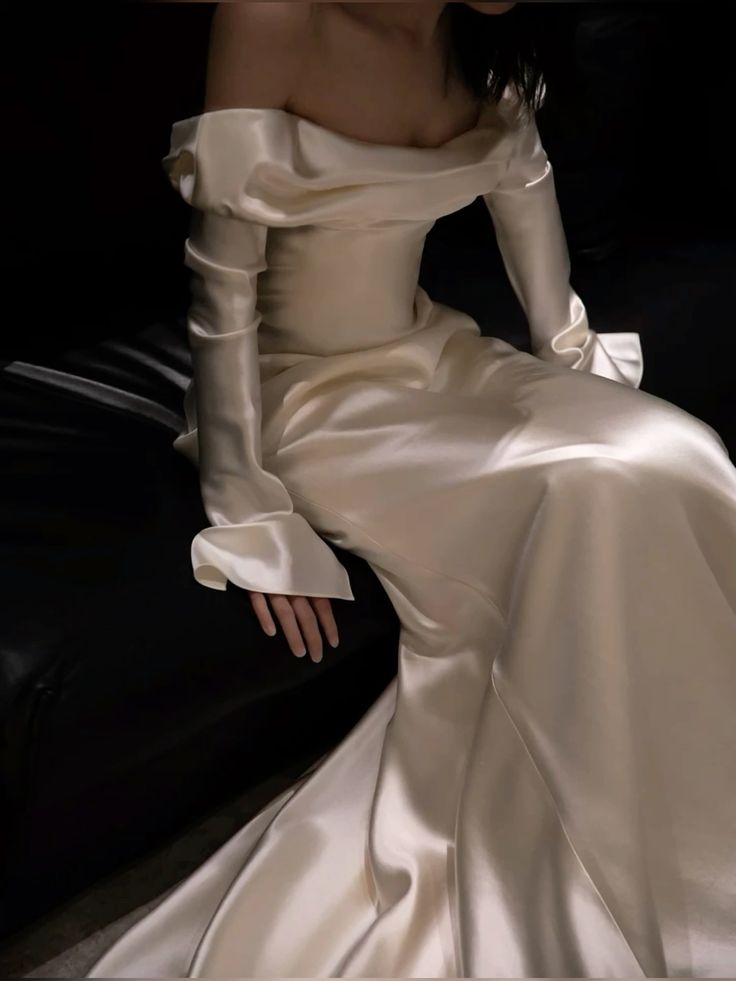 Off Shoulder Long Wedding Dress Princess Bridal Gown fg7390 - VelvetHem