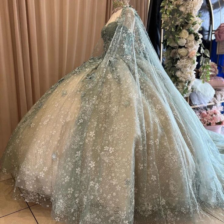 Shiny Quinceanera Dress Ball Gown Lace Beaded Tulle Backless Sweet 16 Dress fg7216 - View 4 | VelvetHem