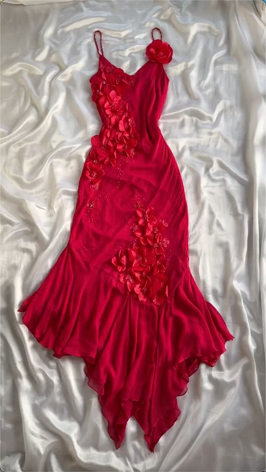 Red V-Neck Prom Dress Long Formal Dress With Flowers fg7048 - View 2 | VelvetHem