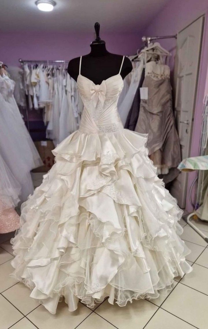 A Line Long Satin Lace Wedding Dress Spaghetti Straps Bridal Gown fg7229 - VelvetHem