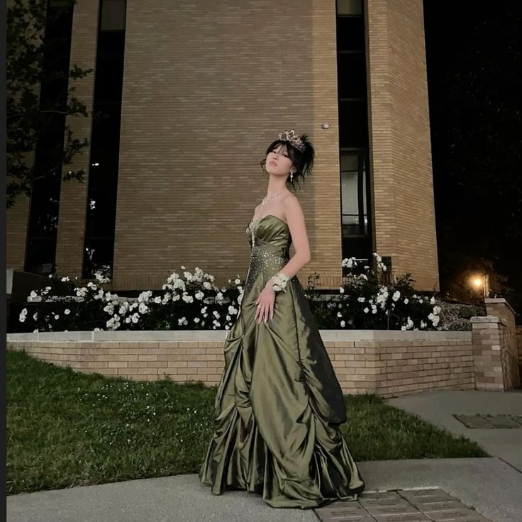 A line Strapless Green Floor Length Ball Gown Evening Dress fg7018 - View 2 | VelvetHem