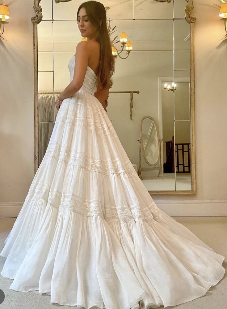 Vintage Wedding Dresses Strapless A Line Classic Bridal Gown fg6957 - View 2 | VelvetHem