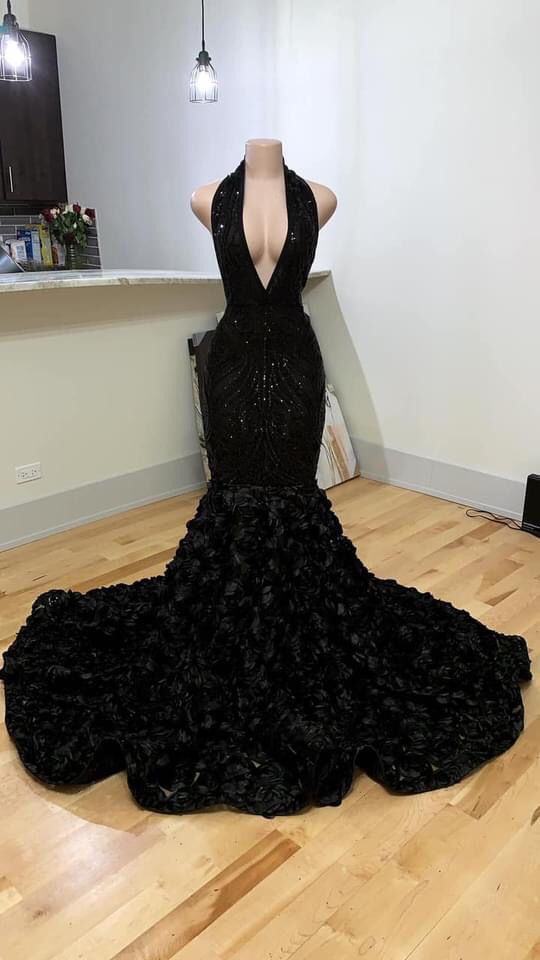 Black Halter Neck Mermaid Evening Dress With 3D Flower Sexy Formal Gown - VelvetHem