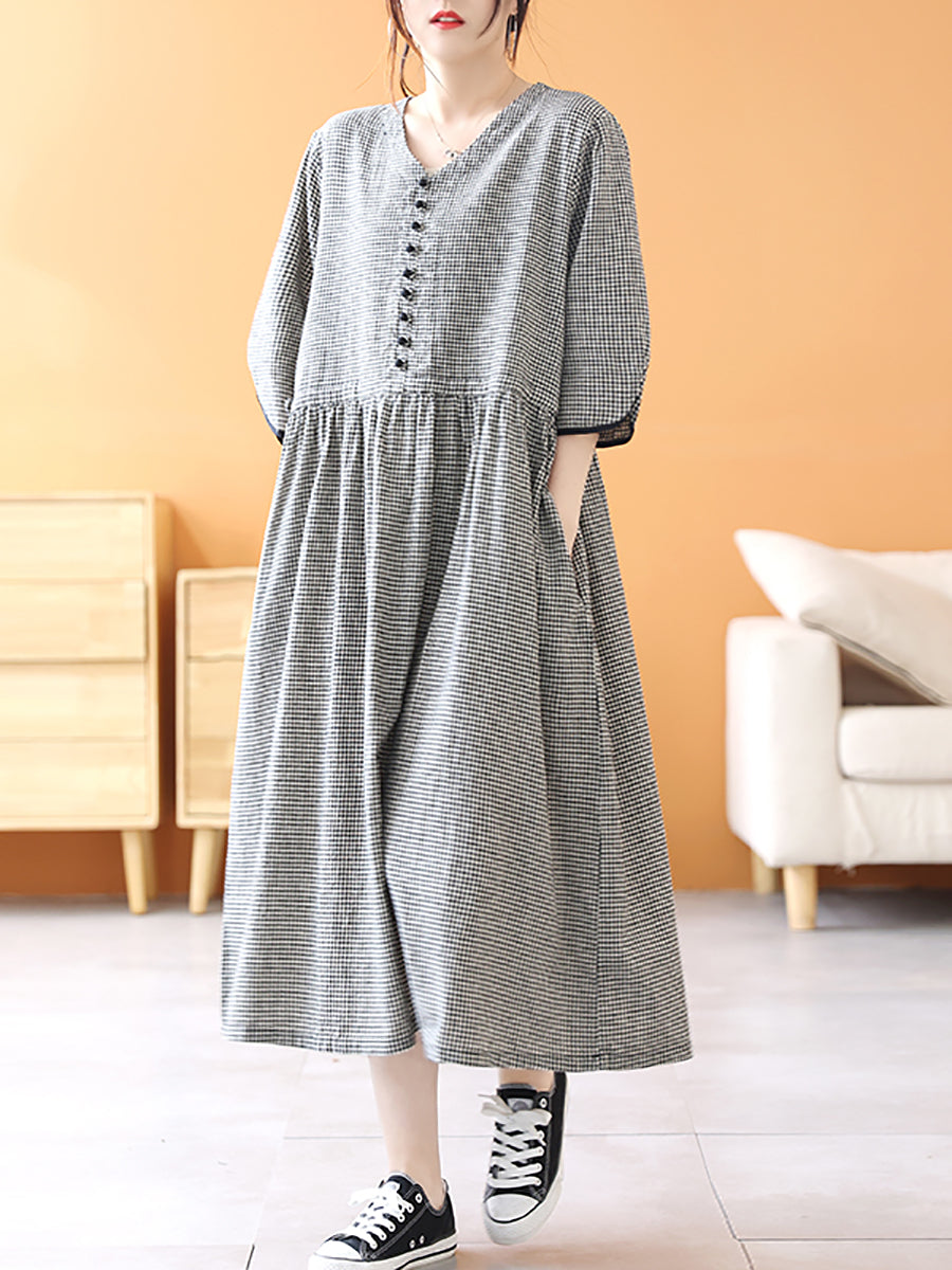 Well Tailored Dress with a Graceful Silhouette