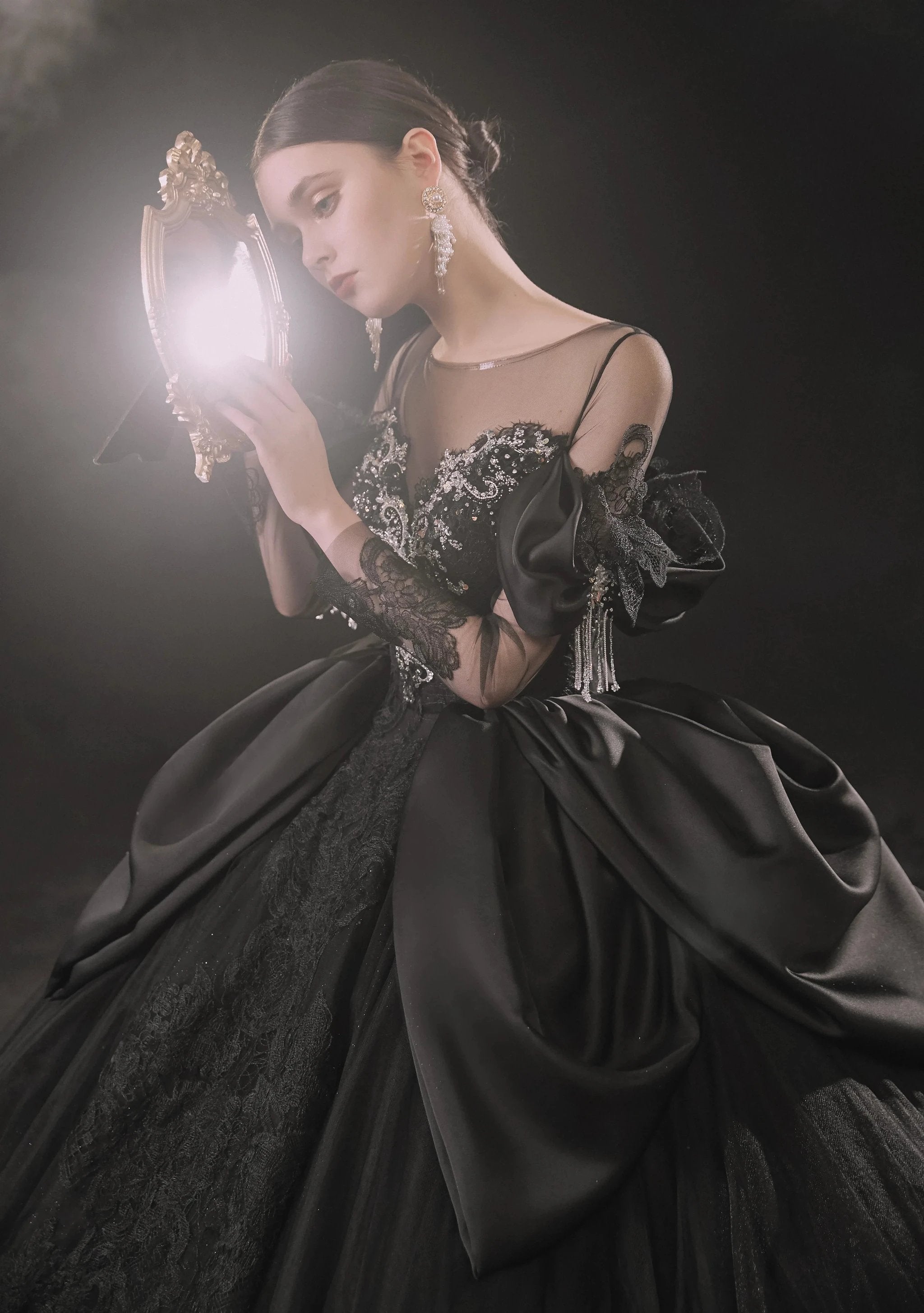 Dramatic Black Ball Gown Illusion Neckline Satin Puff Sleeve Beaded Lace Wedding Dress with Oversized Train E-305 (ZD16893)