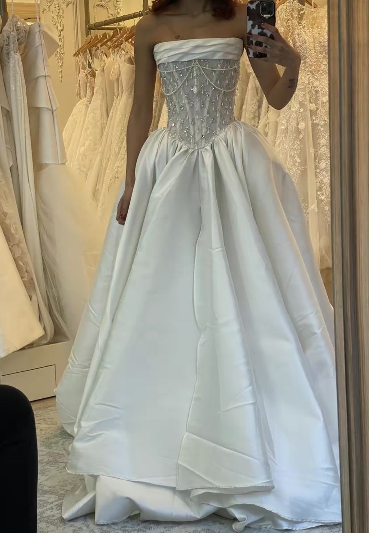 A Line Stunning Strapless Satin Wedding Dresses With Beads fg7297 - VelvetHem