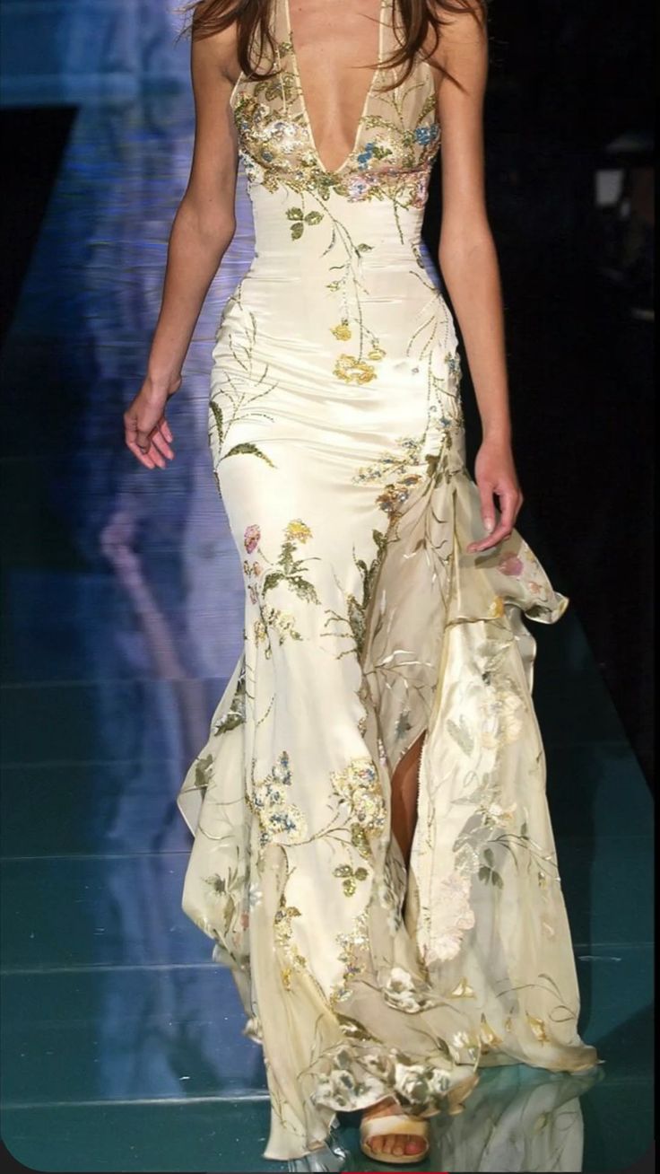 Mermaid Embroidered Long Prom Dress,Deep V Neck Evening Dress With Slit fg7305 - View 2 | VelvetHem
