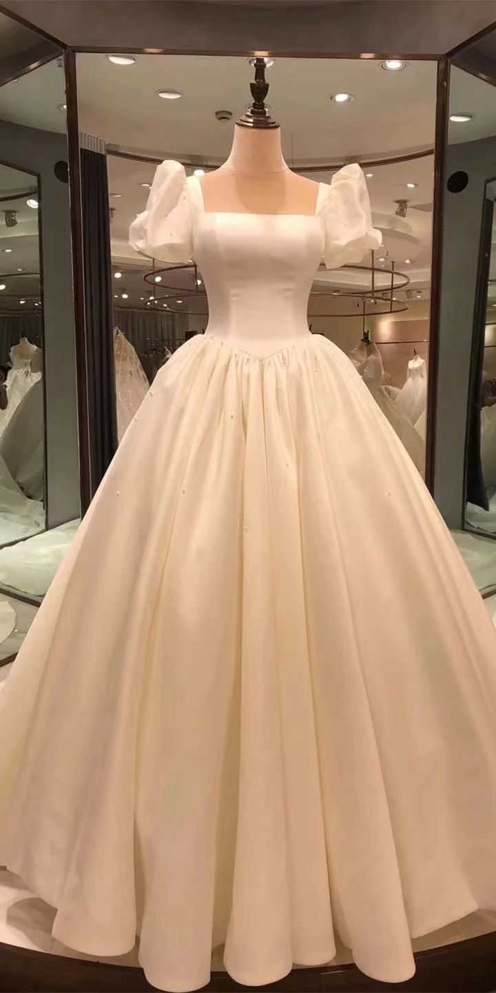 Spauare Neckline Bubble Sleeves Satin Wedding Dresses, Vintage Bridal Gown fg7274 - View 3 | VelvetHem
