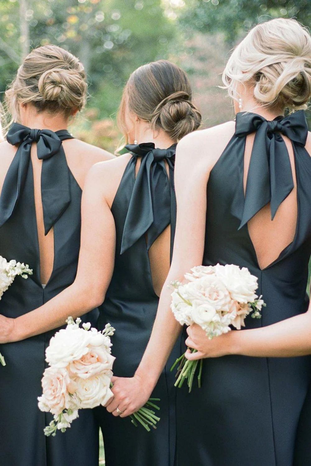 Beauty Sheath Halter Neck Black Long Bridesmaid Dress with Bowknot - View 4 | VelvetHem