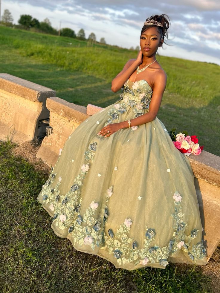 Strapless Green Quinceanera Dresses 3D Flower Applique Sweet 16 Dress Ball Gown fg6883 - VelvetHem