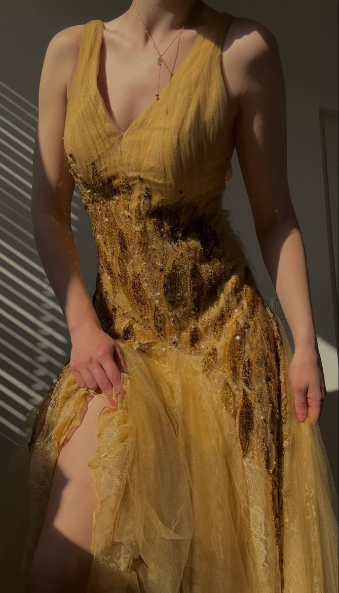 Vintage V Neck Tulle Lace Long Prom Dress Evening Dress - VelvetHem