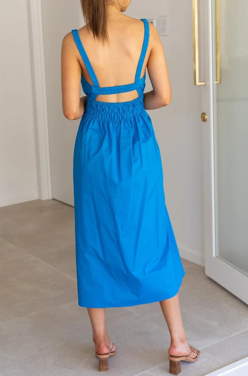 Katrin Chic and Relaxed Dress for Women Light Breezy Style