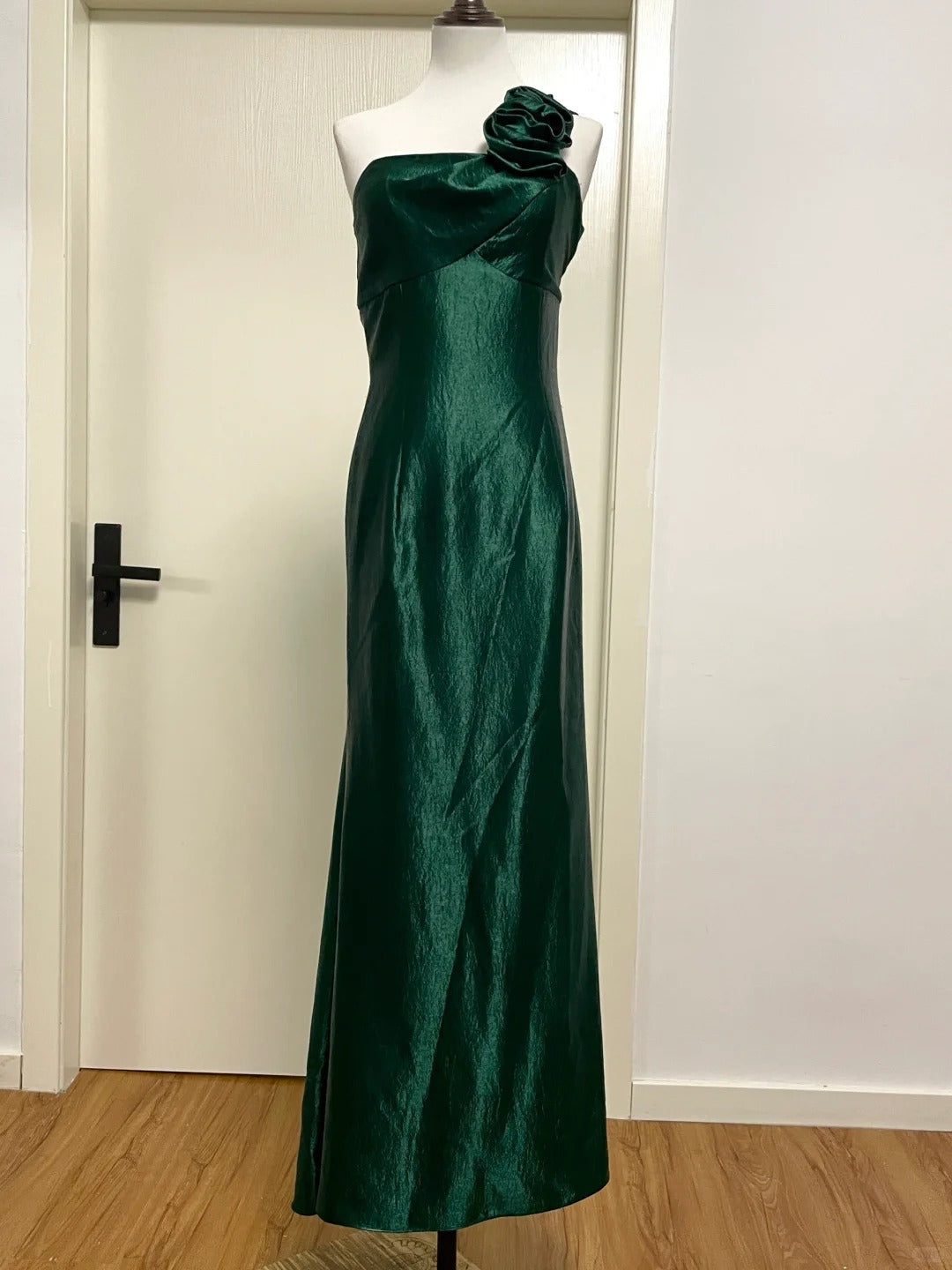Elegant Dark Green 3D Floral One-shoulder Satin Long Prom Dress Evening Dress - VelvetHem