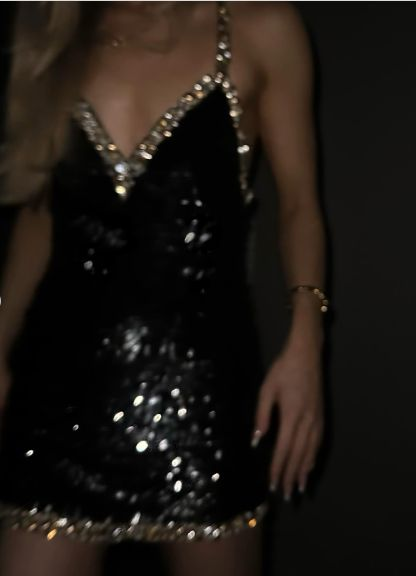 Gorgeous Black Sequin Beaded Sheath Short Cocktail Dress Homecoming Dress - VelvetHem