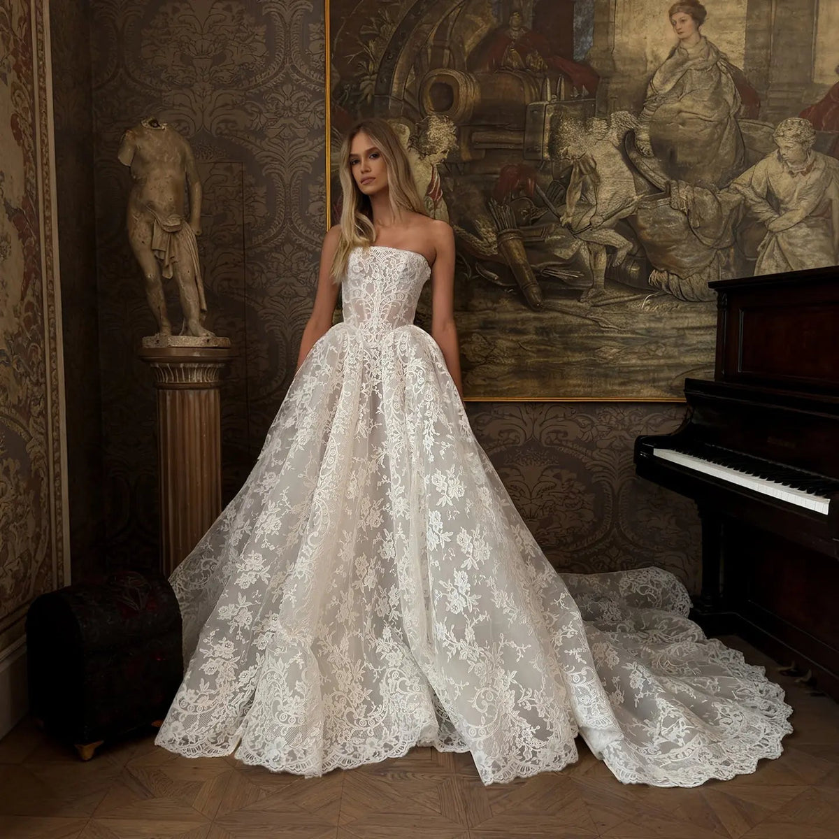 Glamorous White Strapless Floral Lace Wedding Dress with Veil ZP095 - VelvetHem