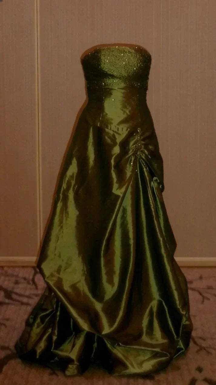 Elegant Green A-line Rhinestone Embellished Satin Long Prom Dress Evening Dress