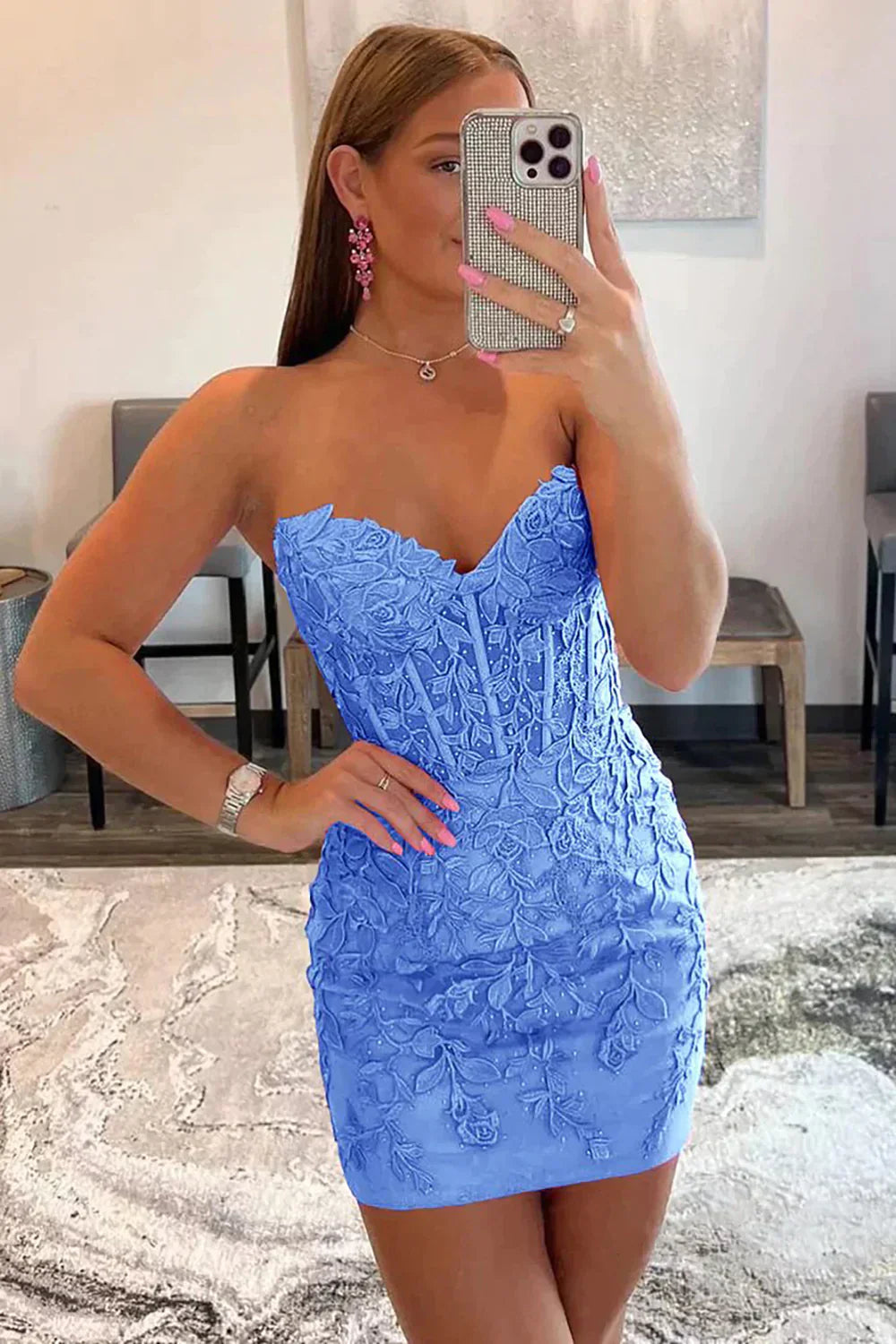 Black Sweetheart Lace Up Short Homecoming Dress with Appliques