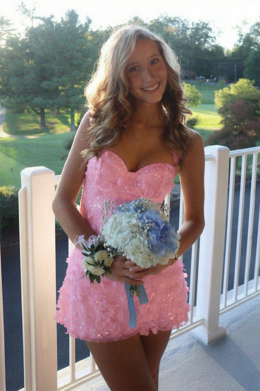 Glamorous A Line Sweetheart White Short Homecoming Dress with Appliques
