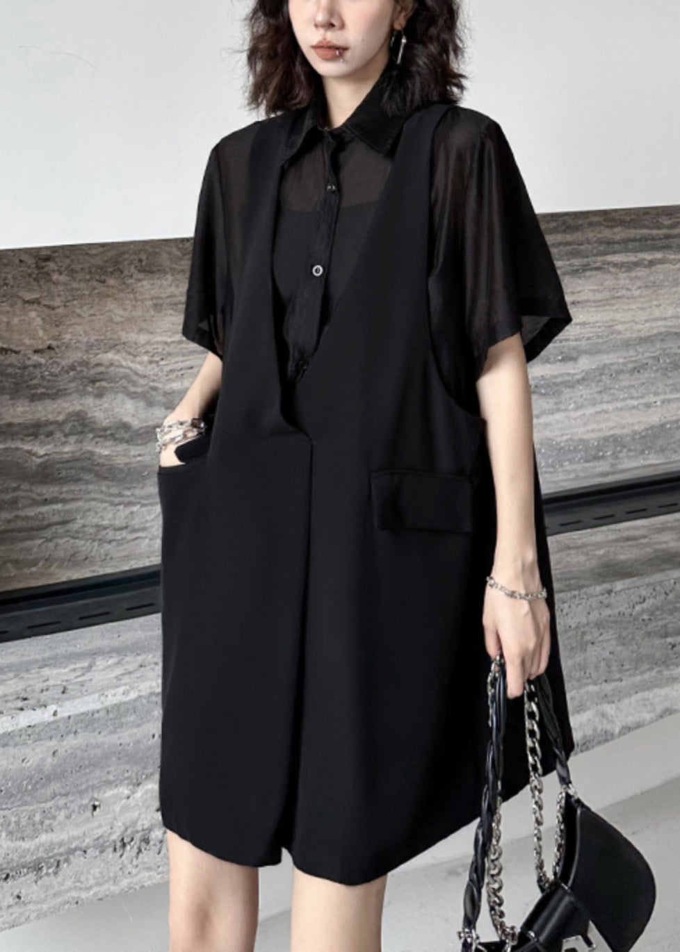 Gracefully Styled Dress for Any Occasion
