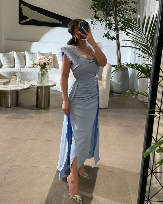 Women Sky Blue Feather Strap Sleeveless Evening Dress - VelvetHem