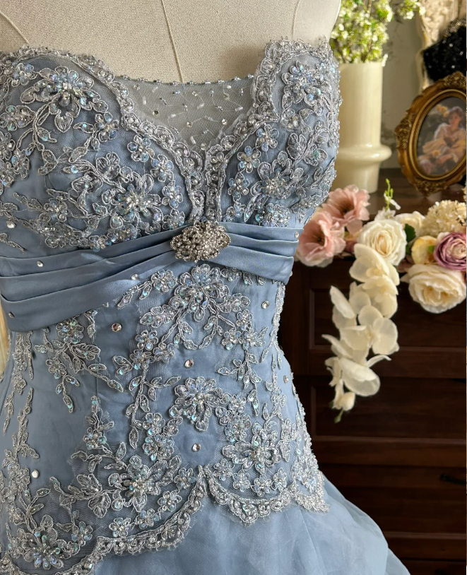 Vintage Princess Light Hazy Blue Strapless Lace Embroidered Tulle Ball Gown Evening Dress - View 5 | VelvetHem