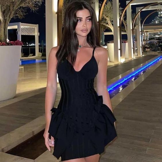Spaghetti Straps A-line Black Short Homecoming Dress - VelvetHem