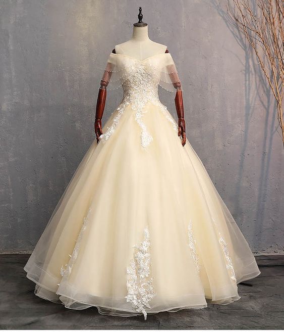 Champagne Beaded Cape Medieval Ladies Victorian Belle Ball Gown - VelvetHem