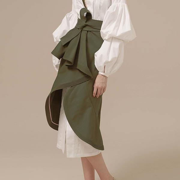 Women Clothes Spring New Stand Collar Puff Sleeve Personality Dress
