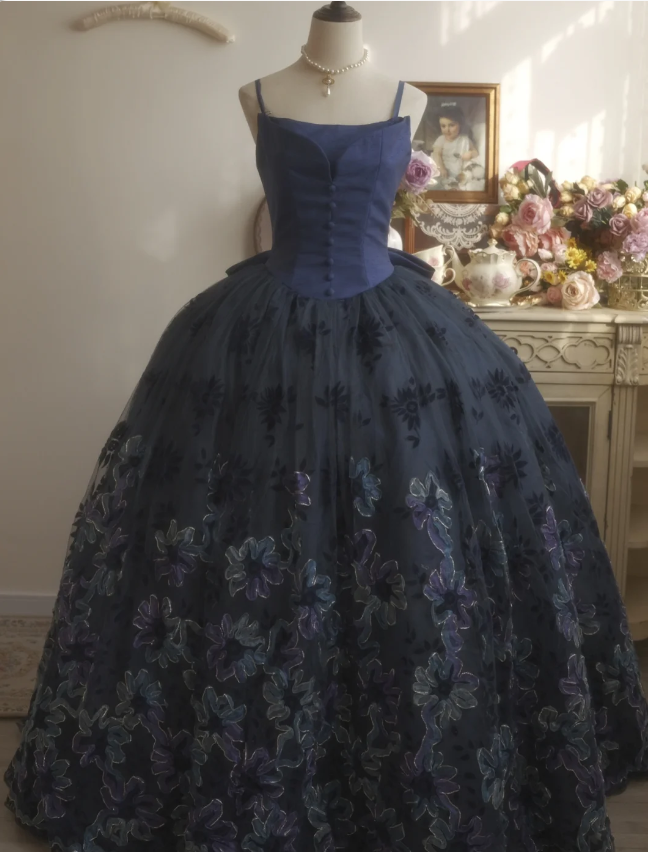 Vintage Elegant Navy Blue Bow Embroidered Train Tulle Ball Gown Evening Dress Sweet 16 Dress - VelvetHem