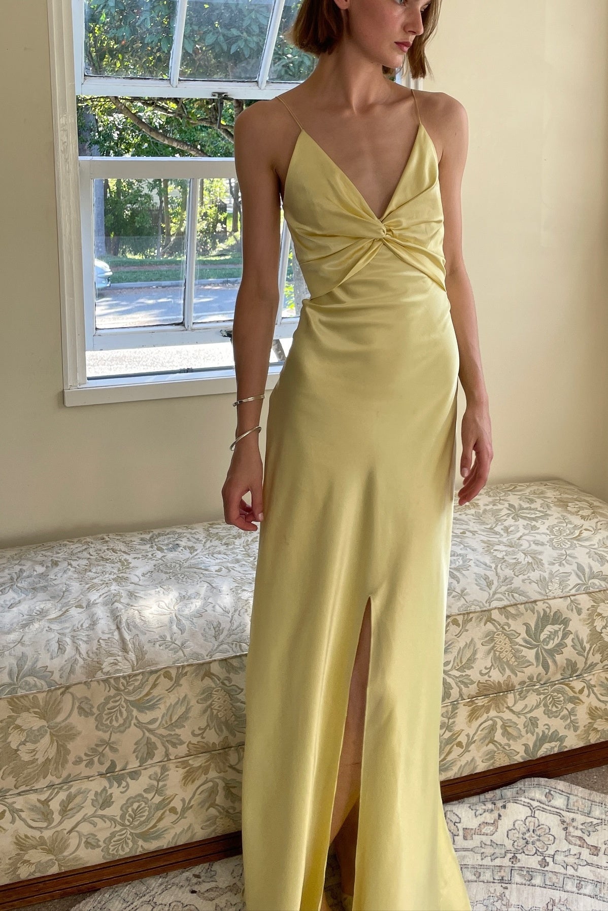 Chic Sheath Spaghetti Straps Yellow Long Party Dress with Keyhole Back - View 3 | VelvetHem