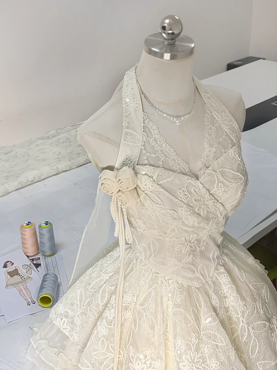 Cute Off-White Halter Lace Sequin Homecoming Dress 16th Birthday Outfits - View 2 | VelvetHem