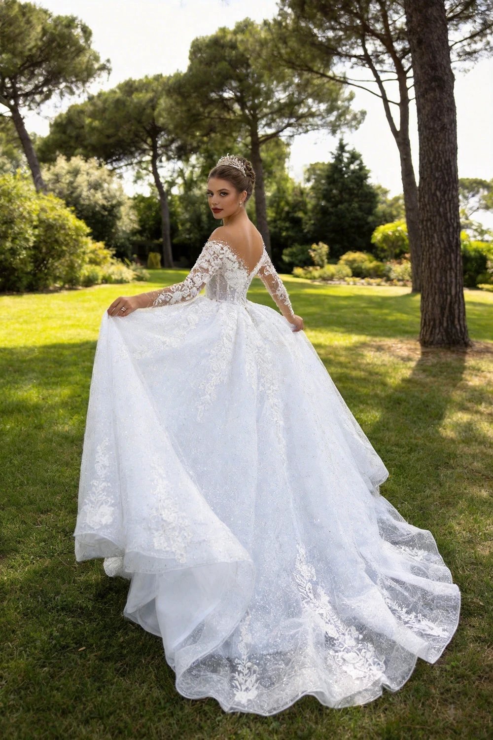 2025 Luxury Muslim Wedding Dress Women's Elegant Long Sleeve Lace Applique A-line Dress Beach Wedding Princess Party O-Neck Brid (ZD14197)