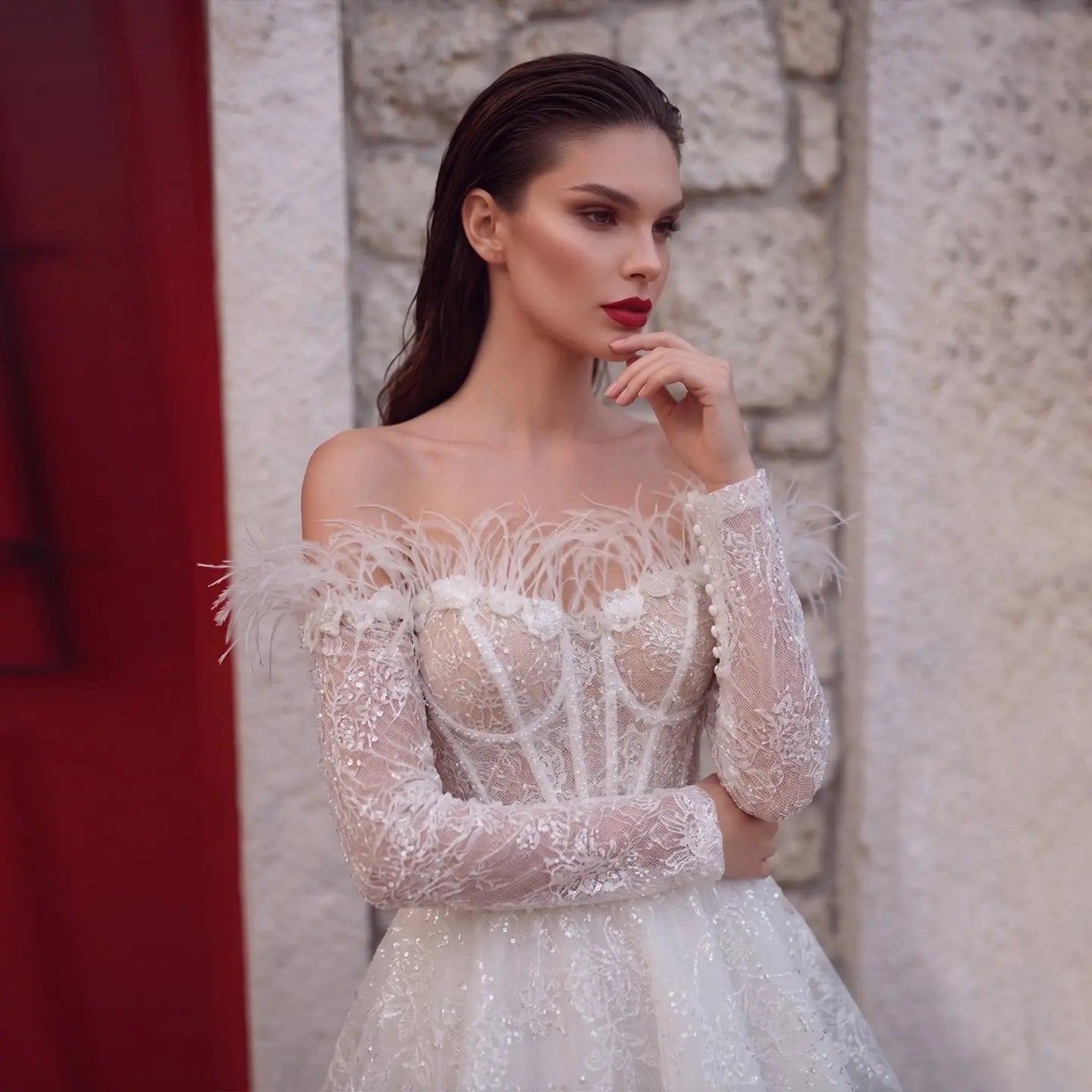 Elegant White Off-Shoulder Feather Lace Corset Mini Wedding Dress ZP061