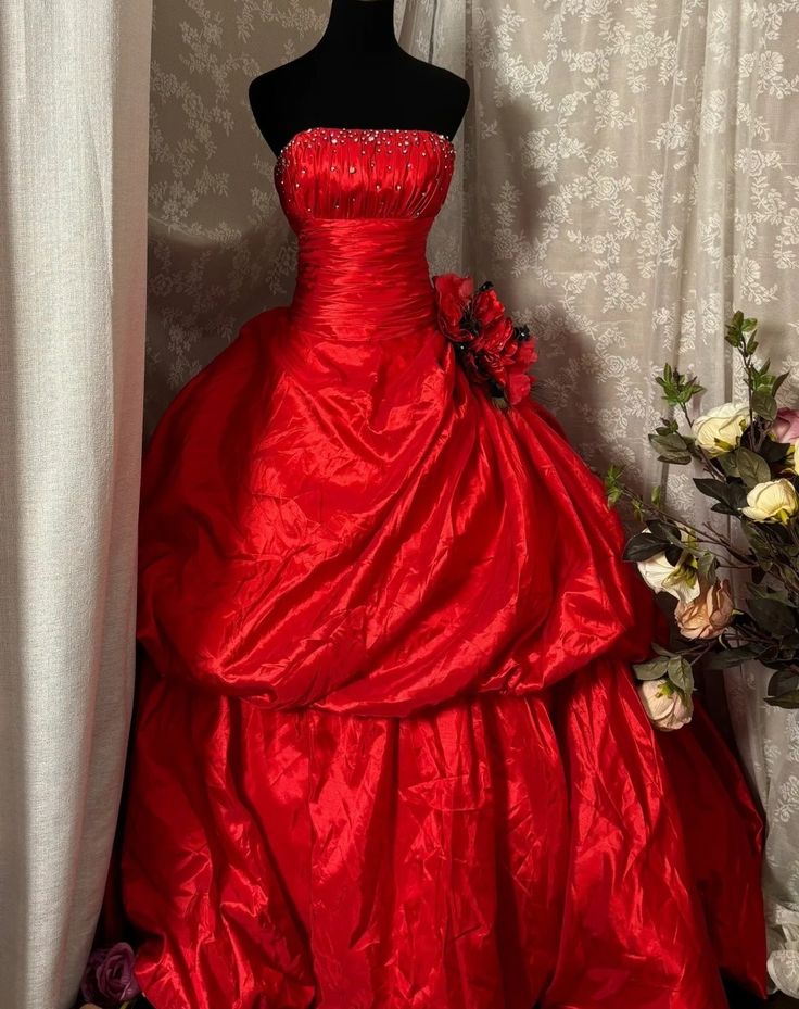 A Line Red Strapless Vintage Prom Dress Long Evening Dress - VelvetHem