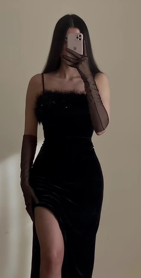Mermaid Straps Long Slit Black Feather Prom Dresses fg6479 - View 2 | VelvetHem