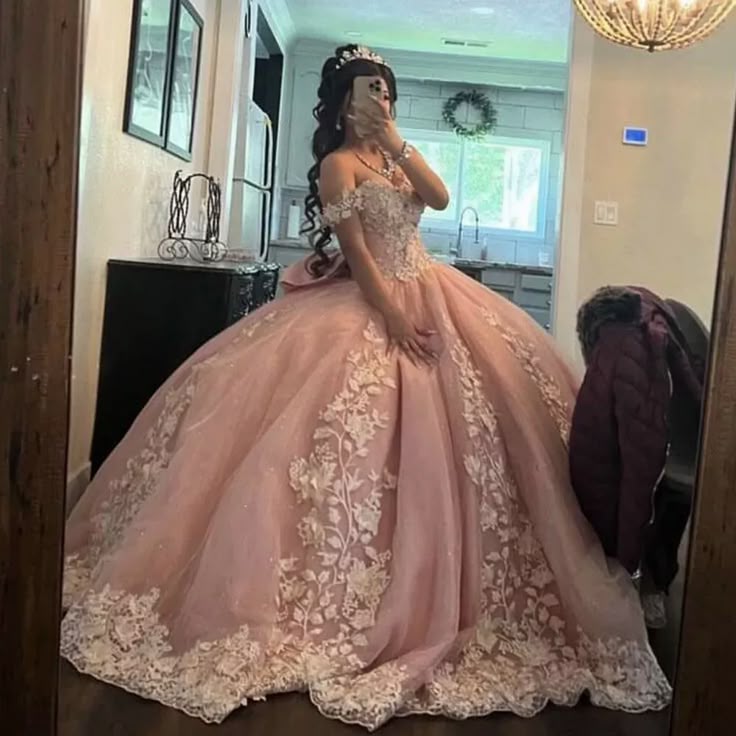 Light Pink Quinceanera Dresses with Bow Lace Appliques Sweet 15 16 Ball Gowns fg6575 - View 2 | VelvetHem