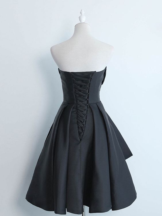 Simple Sweetheart Satin Short Black Prom Dress, Black Homecoming Dresses fg6631 - View 2 | VelvetHem