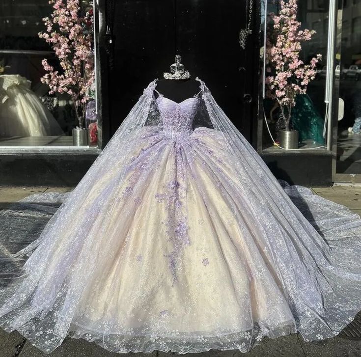 Light Purple Quinceanera Dressess with Cape Luxury Butterfly Applique Sweet 16 Ball Gown fg6470 - View 2 | VelvetHem