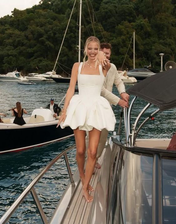 A Line White Short Party Dress Homecoming Dress fg6563 - VelvetHem