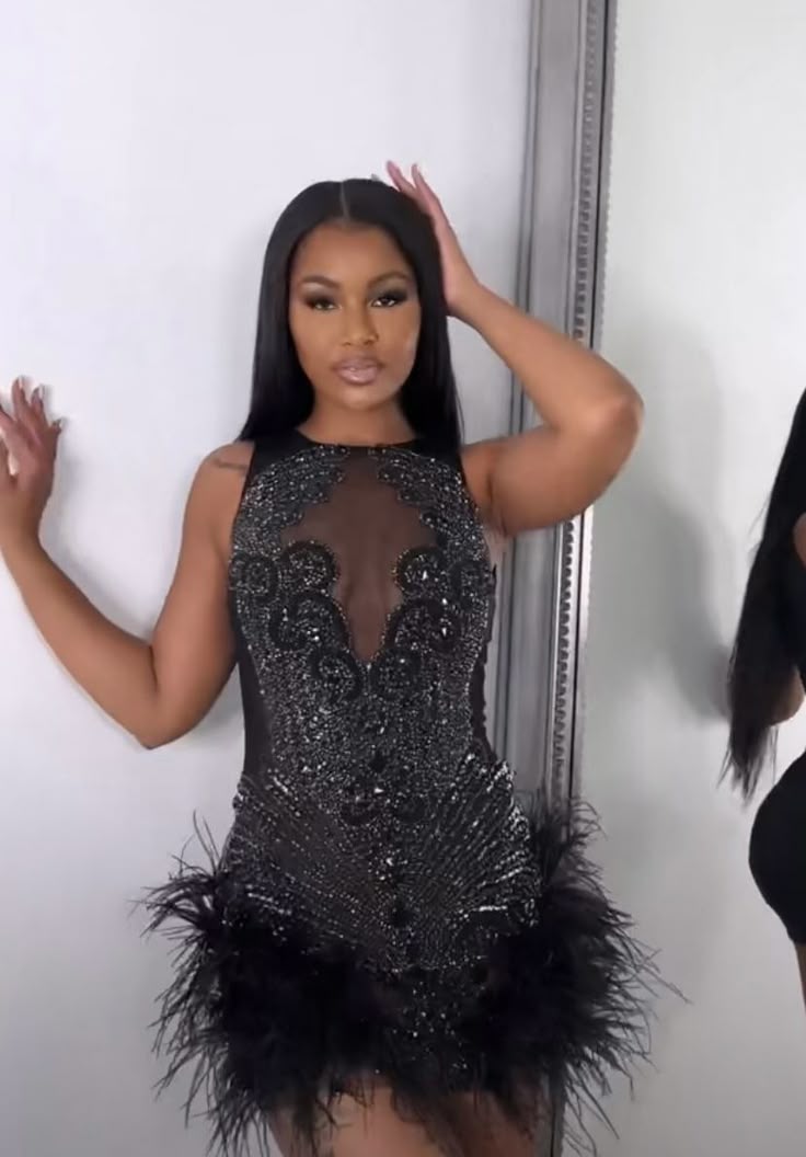 New Design Black Short Prom Dress Luxury Beaded Feather Birthday Party Cocktail Gowns - View 2 | VelvetHem