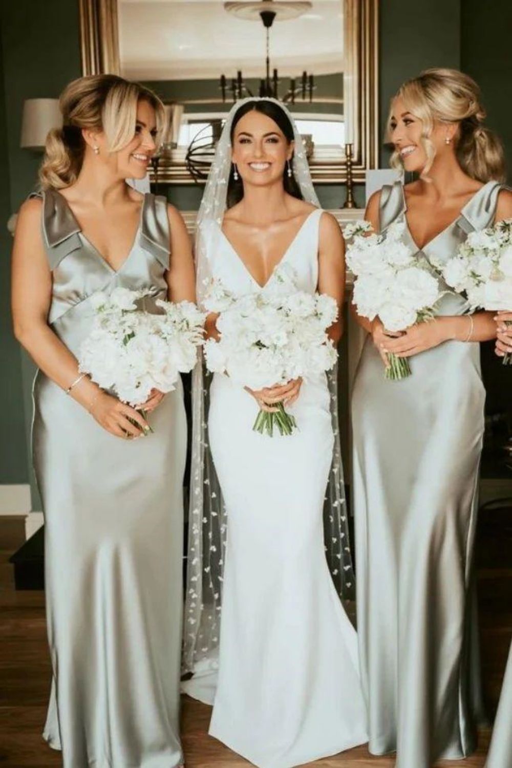 Stylish A Line V Neck Green Long Bridesmaid Dress with Bowknot - View 3 | VelvetHem