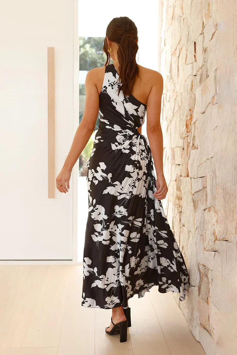 Yolanda Statement Maxi Dress Black/white Floral Occasion Edit