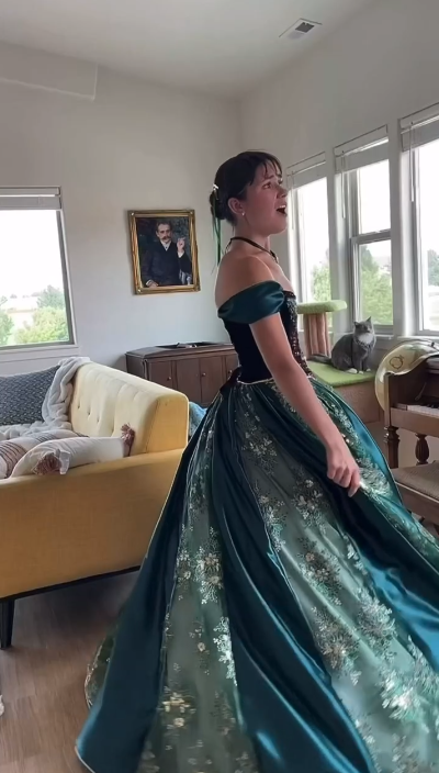 Vintage Off The Shoulder Green Satin Lace Applique Ball Gown Sweet 16 Dress - View 5 | VelvetHem