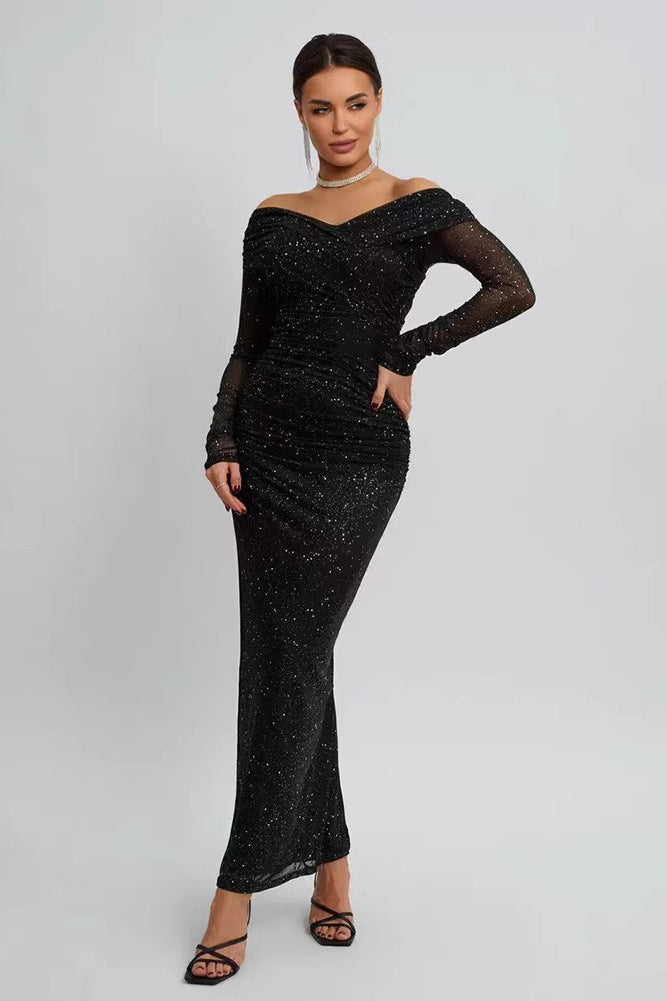Minimalist Dress Inspired by Contemporary Streetwear Fashion 14