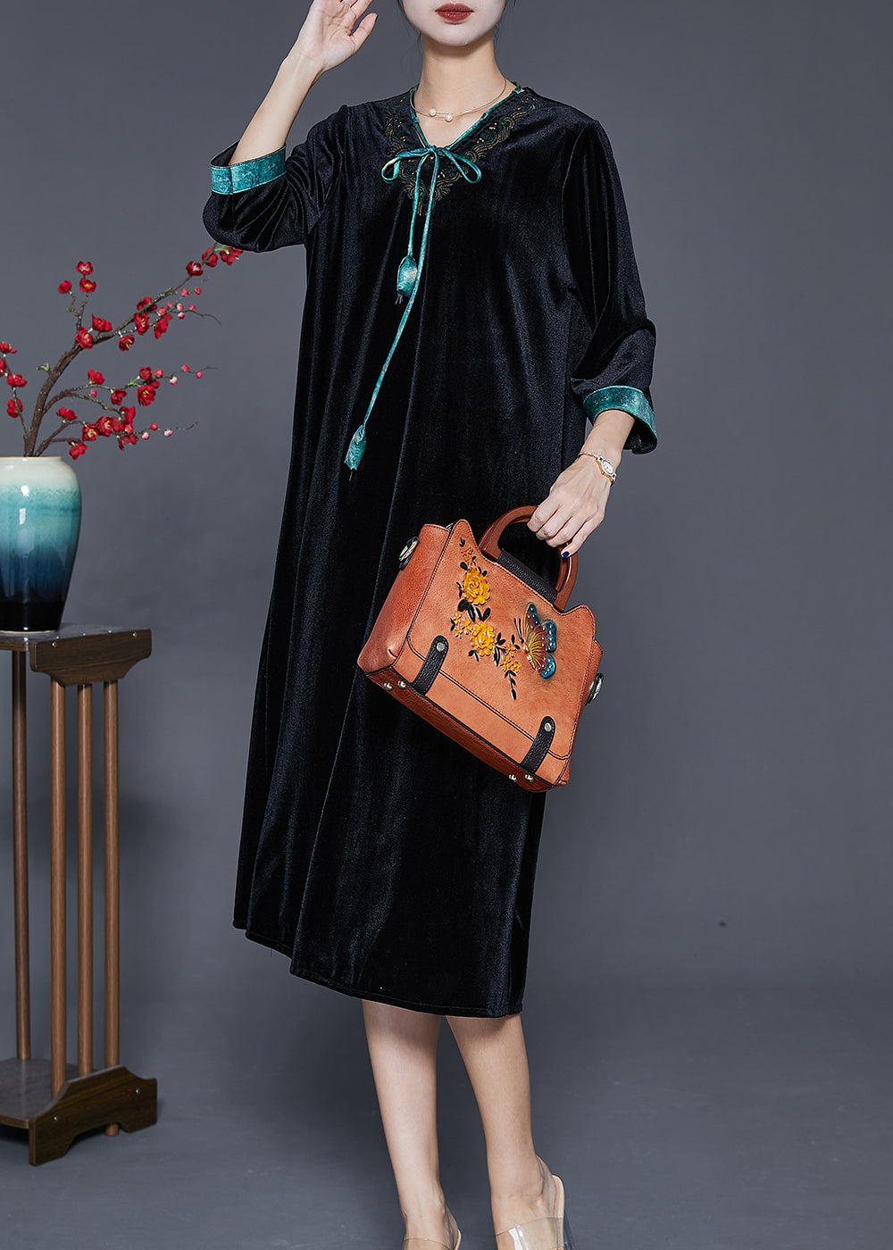 Gracefully Styled Dress for Any Occasion