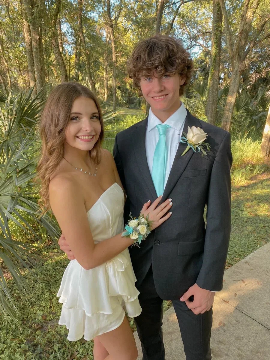 Lovely White Strapless Homecoming Dress White Graduation Dress (ZD12289)