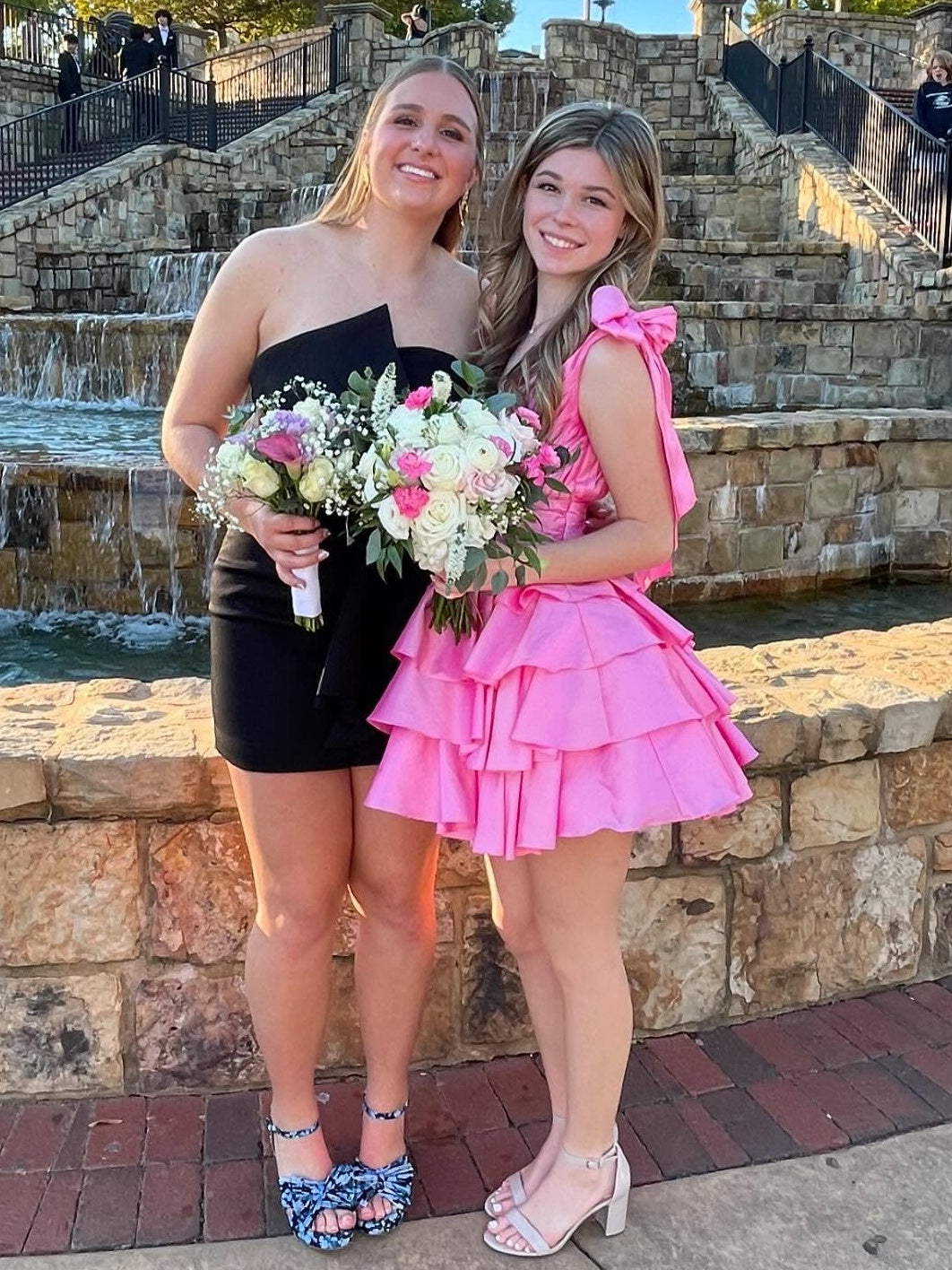 Black A-Line V-Neck Short Tiered Satin Homecoming Dress