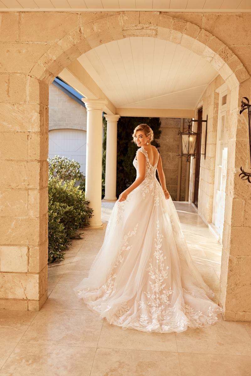 Elegant Wedding Dress For Women V-Neck Cap Sleeve Lace Appliques Vestidos De Novia With Button Sweep Train (ZD14081)