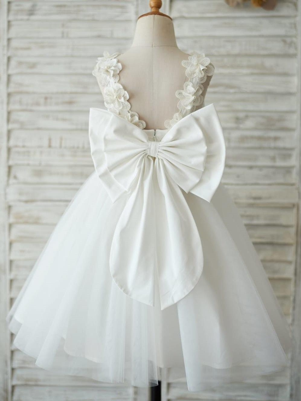 Lace Tulle Knee-length 3D Flower Girl Dress - VelvetHem