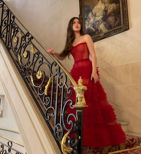 A-Line Stunning Red Long Prom Dresses Formal Evening Gowns - VelvetHem